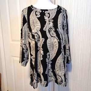 New Directions Women's Size S Knit Top Black White Paisley Silver Sequins LNC